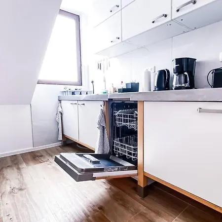 Apartment Modern Sanierte Mit 5 Einzelbetten In Leipzig-plagwitz Leipzig